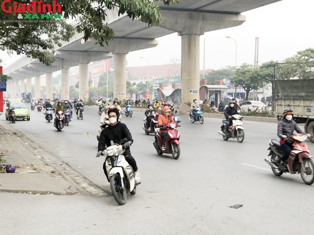 Dự báo thời tiết ngày mai (12/1): Nam Bộ vẫn mưa dông kéo dài, Bắc Bộ trời hửng nắng - Ảnh 1.