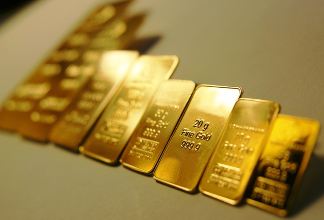 Giá vàng hôm nay (13/1): Vàng thế giới tăng mạnh, vàng trong nước đạt 67 triệu/lượng - Ảnh 2.