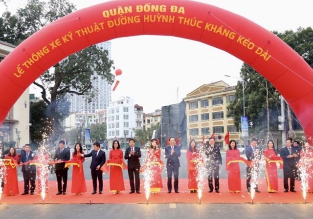 Hà Nội chính thức thông xe dự án đường Huỳnh Thúc Kháng kéo dài - Ảnh 1.