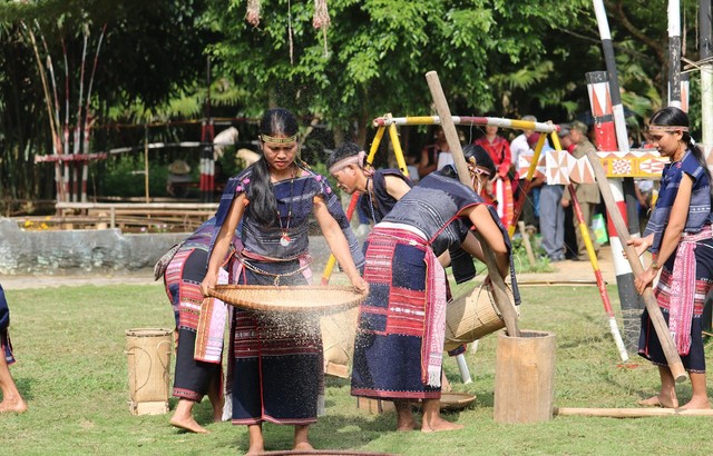 Những lễ hội nổi tiếng ở Tây Nguyên mỗi mùa Xuân về - Ảnh 3.