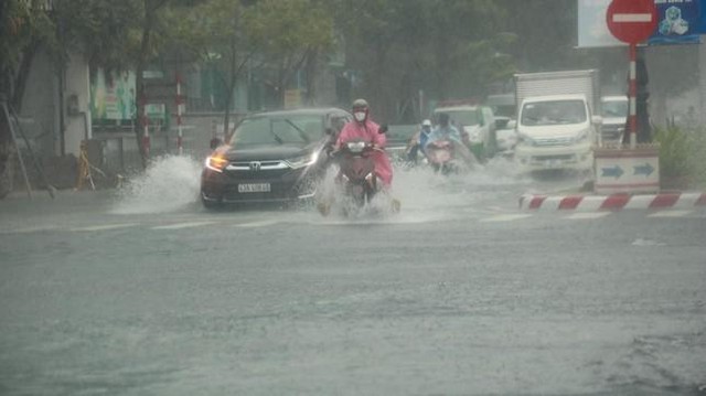 Tin sáng 3/1: Nỗ lực cứu hộ bé trai 10 tuổi rơi xuống trụ bê tông, miền Bắc đón không khí lạnh - Ảnh 2.