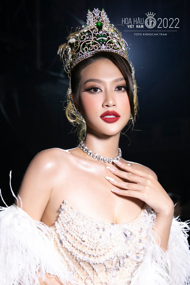 Hơn 3 tháng đăng quang, Đoàn Thiên Ân còn bị tố 'đạo văn' tại Miss Grand Vietnam 2022 - Ảnh 2.