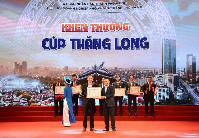 Tập đoàn BRG vinh dự nhận Cúp Thăng Long 2022 ghi nhận những đóng góp tích cực cho sự phát triển của Thủ đô - Ảnh 1.