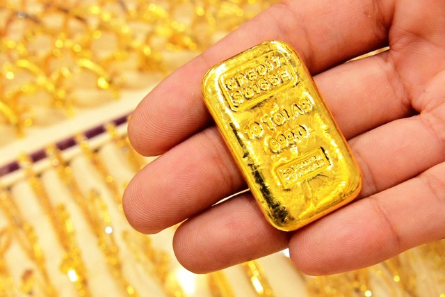 Vàng SJC cùng vàng trang sức đồng loạt tăng mạnh trong tuần đầu của năm mới - Ảnh 1.