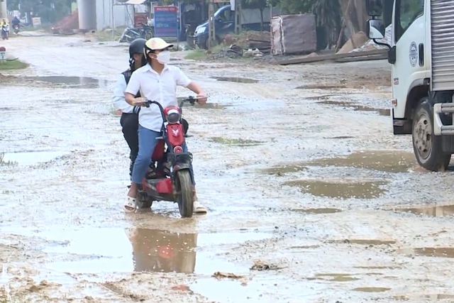 Nhiều tuyến đường tại Thanh Hóa xuống cấp sau thi công cao tốc - Ảnh 3.