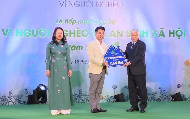 Doanh nghiệp ủng hộ 12,5 tỷ đồng xây nhà đại đoàn kết cho người nghèo tại Tuyên Quang, Nghệ An và Hà Tĩnh - Ảnh 1.