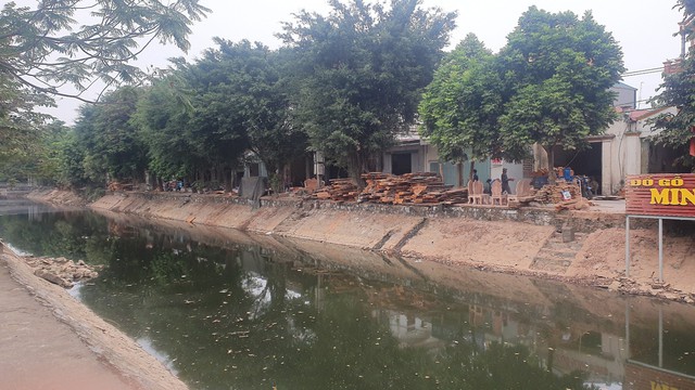 Các cơ sở sản xuất đồ gỗ ở Nam Định gây ô nhiễm: Huyện Ý Yên chỉ đạo sau phản ánh của Gia đình và Xã hội - Ảnh 2.