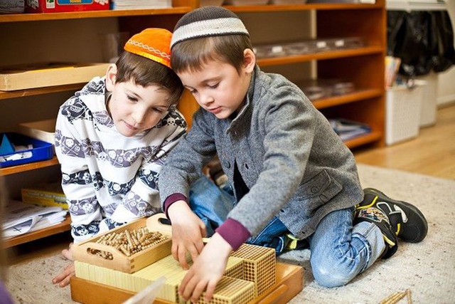 Người Do Thái chiếm đến 1/2 số doanh nhân giàu nhất thế giới và đây là cách cha mẹ họ giúp con lớn lên kiệt xuất - Ảnh 3.