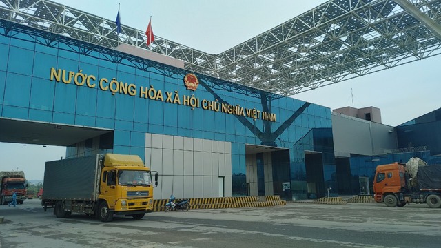 Quảng Ninh: Phê duyệt thí điểm quản lý xe du lịch tự lái Trung Quốc qua cửa khẩu Móng Cái - Ảnh 1.