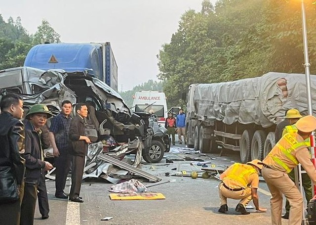 Vụ tai nạn 5 người tử vong ở Lạng Sơn: Xe khách vẫn còn thời hạn kiểm định - Ảnh 2.