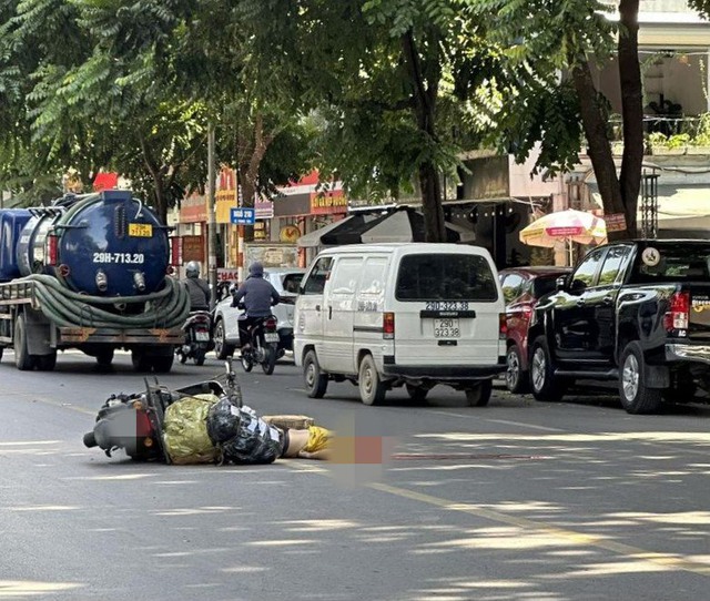 Cơ quan công an tìm nhân chứng vụ tai nạn khiến một người tử vong trên phố Lê Trọng Tấn - Ảnh 1.