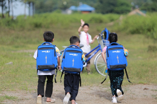 Bảo Việt nhân thọ trao tặng “ước mơ”, đồng hành cùng trẻ em vùng cao tỉnh lai châu - Ảnh 8.