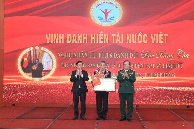 15 năm theo đuổi "sứ mệnh" x&acirc;y dựng đội ngũ tr&iacute; thức Việt Nam - Ảnh 2.