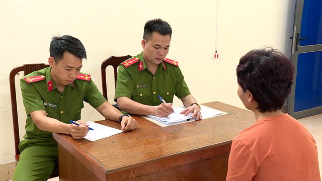 Cô gái trẻ ở Hà Nội bị chiếm đoạt hơn 80 triệu đồng vì tin vào 'bùa ngải' se duyên  - Ảnh 2.