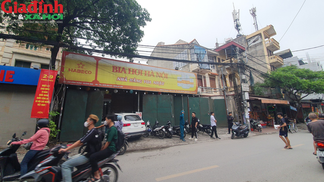 Tiềm ẩn cháy nổ từ các cơ sở kinh doanh sơ sài ở Hà Nội - Ảnh 1.