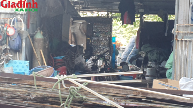 Tiềm ẩn cháy nổ từ các cơ sở kinh doanh sơ sài ở Hà Nội - Ảnh 10.