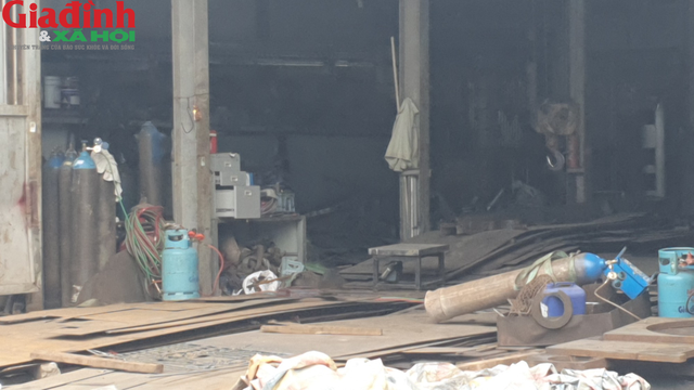 Tiềm ẩn cháy nổ từ các cơ sở kinh doanh sơ sài ở Hà Nội - Ảnh 15.