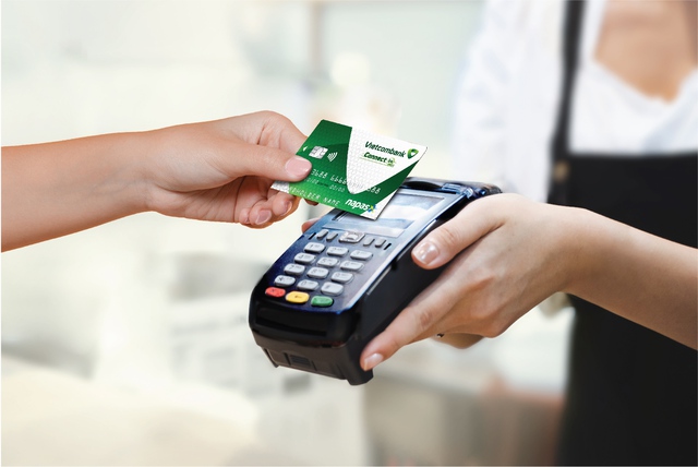 Thẻ Vietcombank Chip Contactless – Đổi mới thanh toán, chạm để cảm nhận - Ảnh 2.