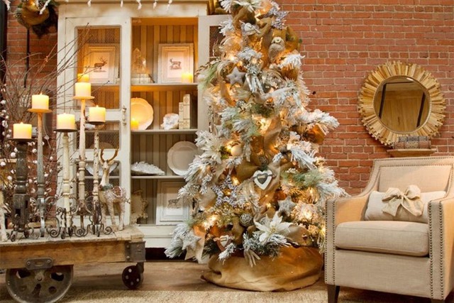 20 cách trang trí cây thông Noel 'hút mắt', độc lạ, đẹp mắt cho dịp Giáng sinh - Ảnh 4.
