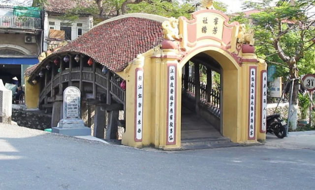Kiến trúc độc đáo về cầu ngói 5 thế kỷ ở đất Thành Nam