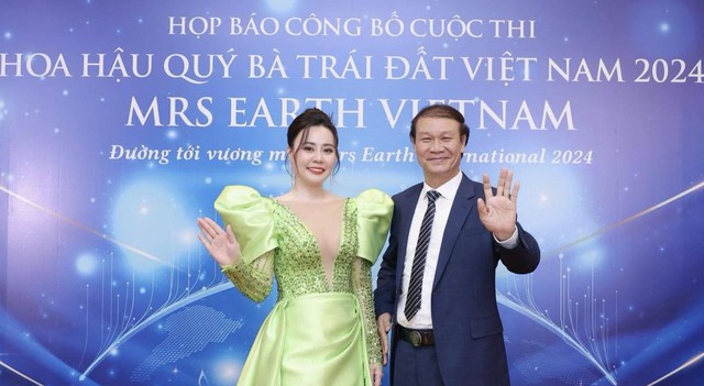 Quang Tèo cùng 'cô vợ màn ảnh' Phan Kim Oanh ngồi 'ghế nóng' Mrs Earth Vietnam 2024 - Ảnh 4.
