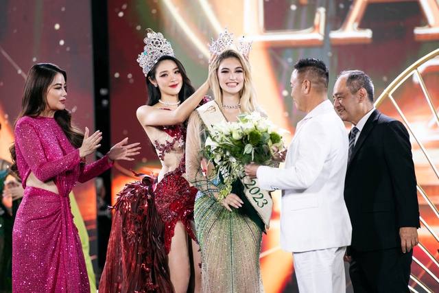 Trương Ngọc Ánh tiết lộ nhiều thú vị sau chung kết Miss Earth 2023 - Ảnh 2.