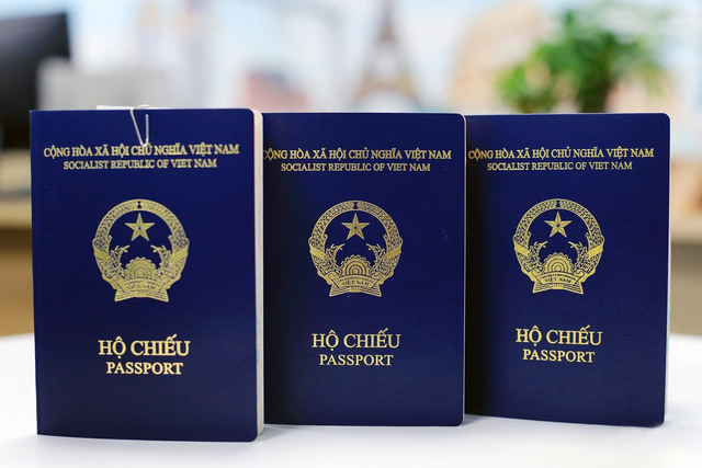 Tin vui cho cho những người muốn làm hộ chiếu, ngồi tại nhà cũng nhận ‘hàng chuẩn’ - Ảnh 2.