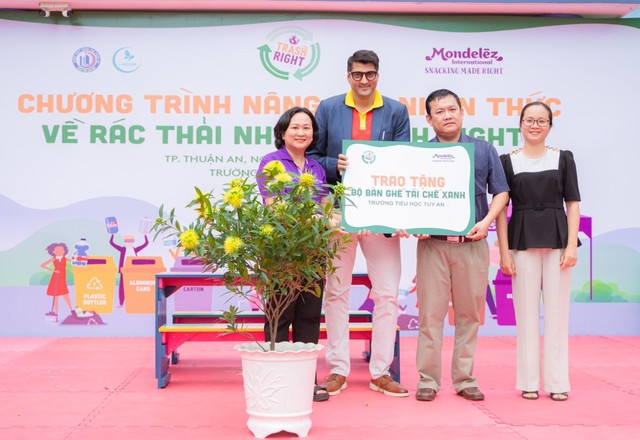 Mondelez Kinh Đô truyền cảm hứng bảo vệ môi trường đến hàng nghìn học sinh tại Việt Nam thông qua sáng kiến “Trash Right” - Ảnh 1.
