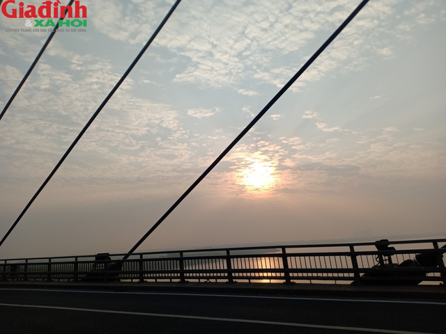 Ngắm cây cầu đẹp nhất Việt Nam trước giờ cấm đường để kiểm định  - Ảnh 12.