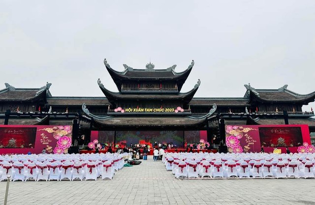 Hàng ngàn du khách, phật tử tham gia Hội Xuân Tam Chúc 2023 - Ảnh 4.