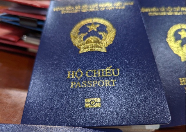 Điểm mới của hộ chiếu gắn chíp điện tử được Bộ Công an cấp từ ngày 1/3? - Ảnh 2.