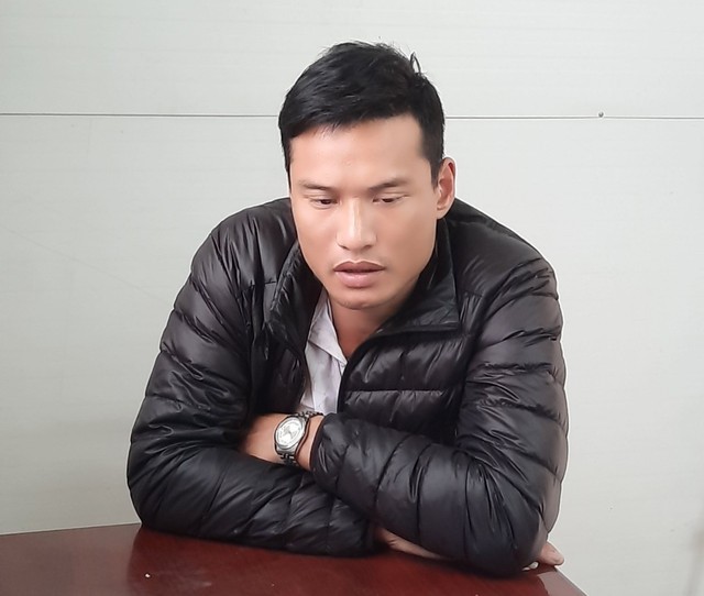 Tài xế ô tô khách Quảng Ninh làm giả bằng lái xe bị CSGT Hải Dương phát hiện - Ảnh 1.