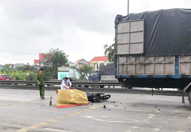 Hải Dương: Một ngày xảy ra 2 vụ tai nạn giao thông thương tâm tại huyện Kim Thành - Ảnh 2.