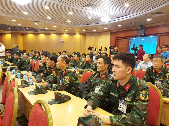 Tin 19/3: 40 kiểm định viên quân sự chi viện cho Hà Nội, TP.HCM; thông tin mới về đợt nắng nóng gay gắt đầu mùa sắp diễn ra ở miền Bắc - Ảnh 3.