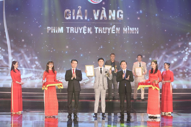 Thanh Sơn, Ngân Quỳnh giành giải Diễn viên xuất sắc nhất tại Liên hoan truyền hình toàn quốc lần thứ 41 - Ảnh 1.