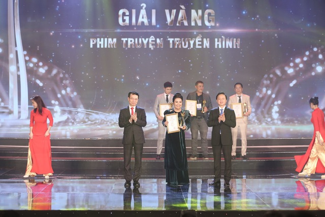 Thanh Sơn, Ngân Quỳnh giành giải Diễn viên xuất sắc nhất tại Liên hoan truyền hình toàn quốc lần thứ 41 - Ảnh 2.