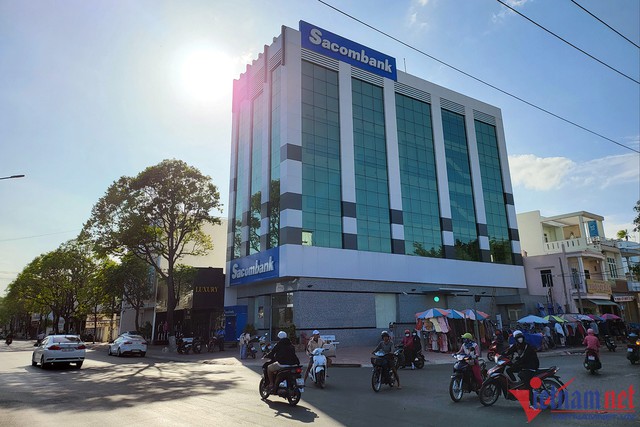 Thông tin mới vụ khách hàng tố &quot;bốc hơi&quot; gần 47 tỷ đồng gửi ở Sacombank: Phía Ngân hàng lên tiếng chính thức - Ảnh 1.