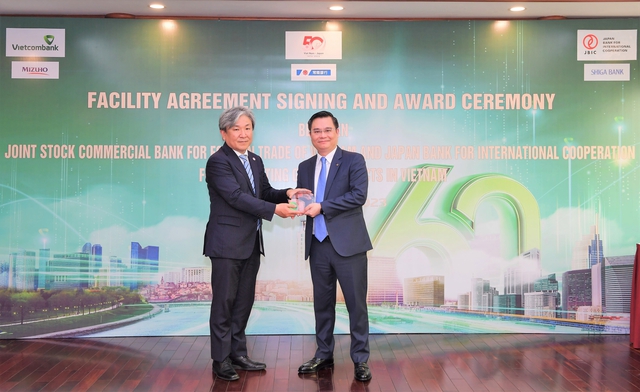 Vietcombank và JBIC ký hợp đồng tín dụng 300 triệu USD tài trợ vốn cho các dự án năng lượng tái tạo - Ảnh 5.
