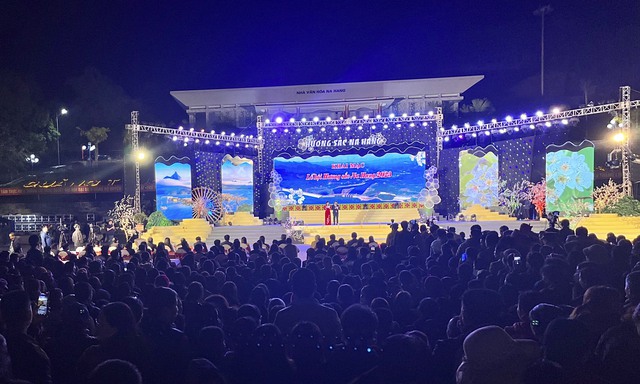 Tuyên Quang: Đông đảo du khách tham dự Lễ hội Hương sắc Na Hang và Festival chè Shan Tuyết  - Ảnh 3.