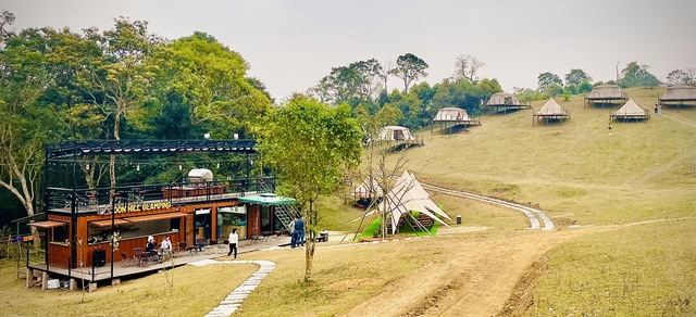 Glamping đòi Đòn chính thức đón khách trải nghiệm cắm trại và chiêm ngưỡng hoa lê trên vùng đất xinh đẹp ẩn mình Na Hang, Tuyên Quang  - Ảnh 3.