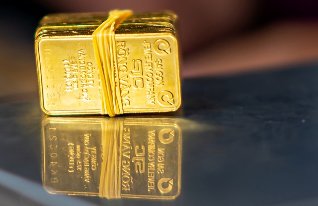 Giá vàng hôm nay 14/4: Vàng nhẫn tăng dữ dội khiến người mua choáng - Ảnh 3.