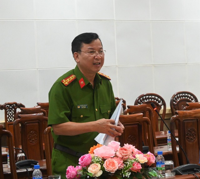 Thầy giáo cấp 2 ở Tiền Giang thừa nhận đã đụng chạm vào vùng nhạy cảm của nữ sinh tại nhà và một số địa điểm khác - Ảnh 2.