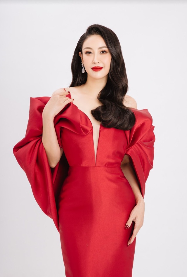 Từng 'hụt' vương miện, bất ngờ một nữ diễn viên 9X làm giám khảo Miss Grand Vietnam 2023 - Ảnh 3.