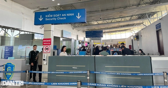 Kiểm soát an ninh cấp độ 1 tại các sân bay dịp nghỉ lễ 30/4 - Ảnh 1. Kiểm soát an ninh cấp độ 1 tại các sân bay dịp nghỉ lễ 30/4 - Ảnh 1.