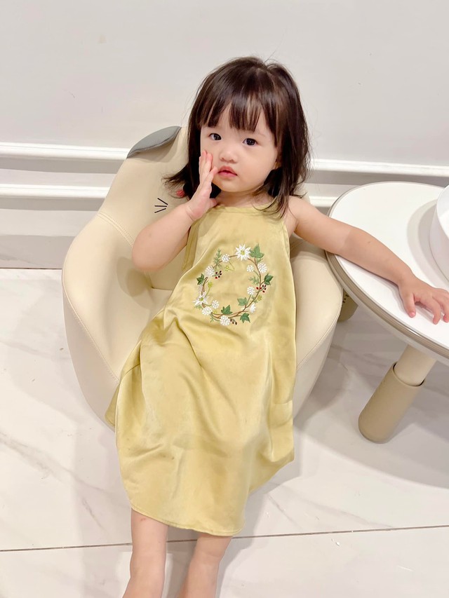 Con gái nhà Đông Nhi - Ông Cao Thắng: Fashionista trong tương lai với tủ đồ &quot;không trùng lặp&quot; - Ảnh 6.