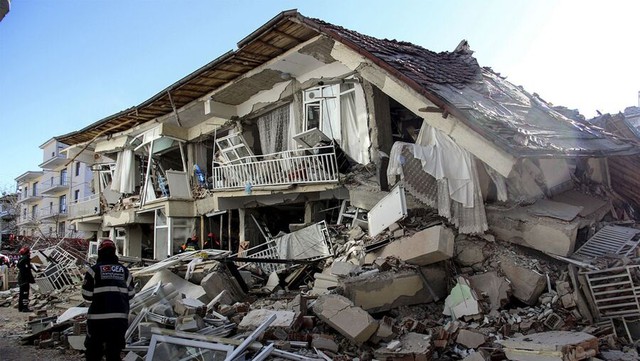 Động đất là gì? Chuyên gia lý giải nguyên nhân gây ra động đất mà không thể dự báo được  - Ảnh 2.