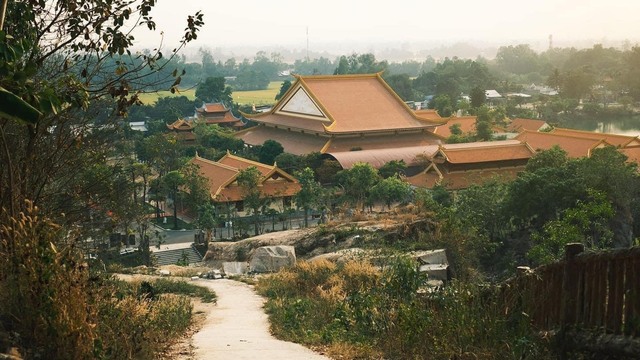 Thiền viện Trúc Lâm An Giang, &quot;Vịnh Hạ Long&quot; giữa vùng Bảy Núi - Ảnh 1.