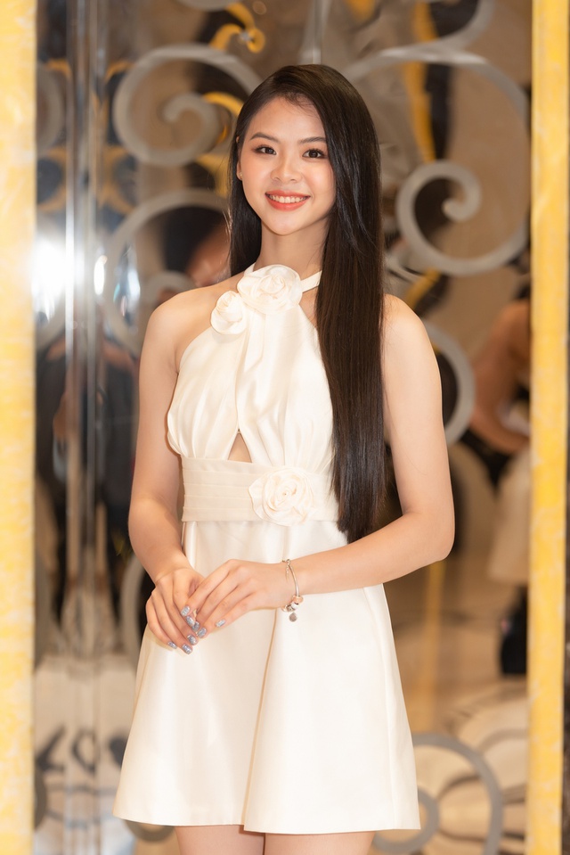 Hoa khôi bóng chuyền người xứ Nghệ hot nhất top 5 ấn tượng Miss World Vietnam 2023 là ai? - Ảnh 2.