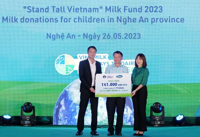 Vinamilk là công ty sữa đầu tiên tại Việt Nam có nhà máy và trang trại đạt chứng nhận trung hòa carbon - Ảnh 9.