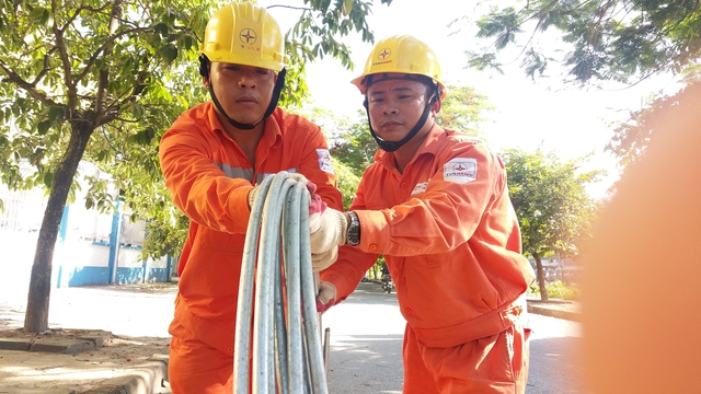 Lịch cắt điện Hà Nội ngày mai 3/6: Nắng đổ lửa, có khu vực mất từ nửa đêm, giữa lúc nhiệt độ cao ngất ngưởng nhiều nơi vẫn chưa có điện - Ảnh 4.